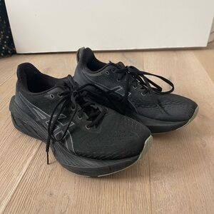 ASICS Novablast 4 Running Shoes